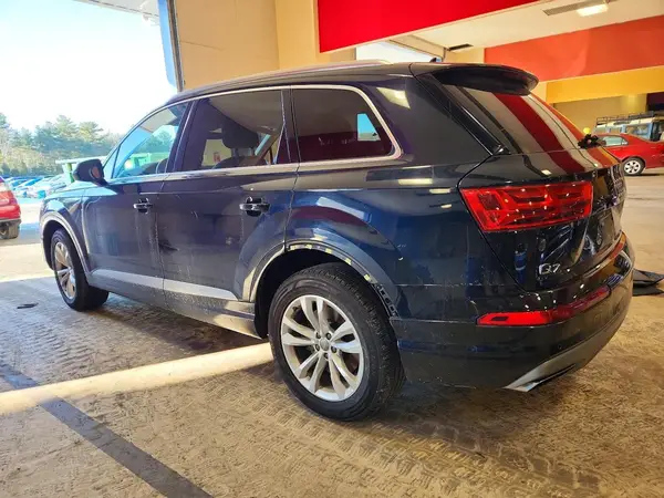 WA1LAAF77HD046430 2017 AUDI Q7 - Image 2