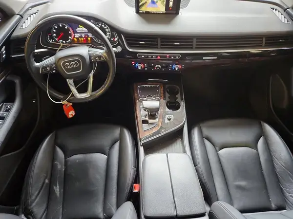 WA1LAAF77HD047562 2017 AUDI Q7 - Image 8