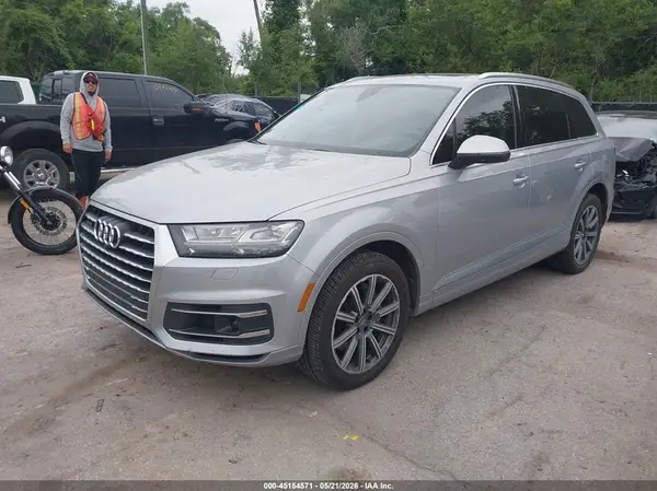 WA1LAAF77JD015877 2018 AUDI Q7 - Image 2