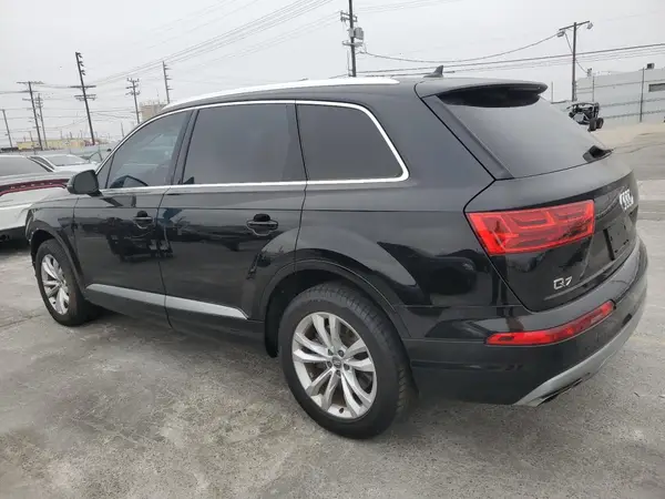 WA1LAAF77JD021565 2018 AUDI Q7 - Image 2