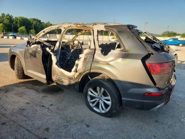 WA1LAAF77JD046529 2018 AUDI Q7 - Image 2