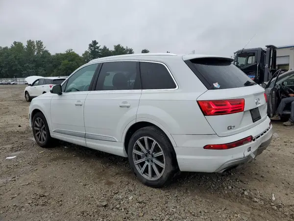 WA1LAAF77KD004444 2019 AUDI Q7 - Image 2