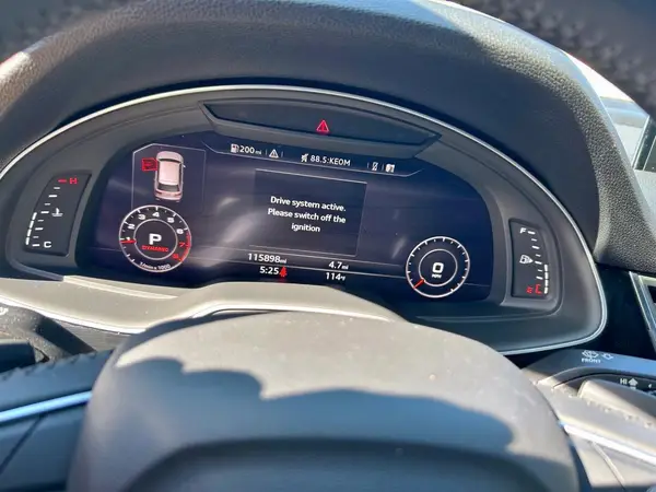 WA1LAAF77KD014276 2019 AUDI Q7 - Image 8