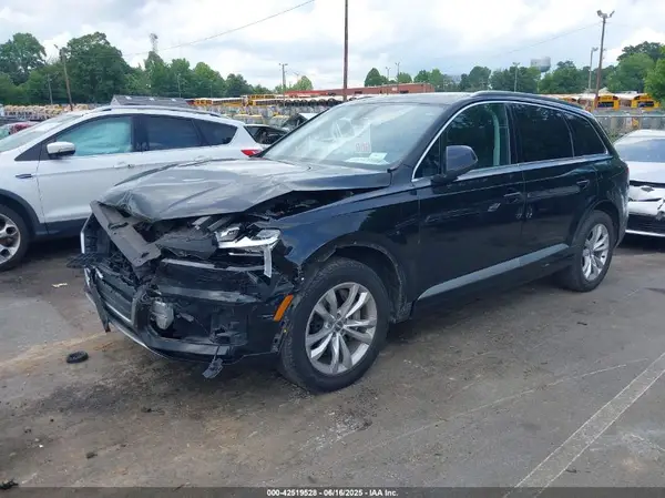 WA1LAAF77KD043812 2019 AUDI Q7 - Image 2