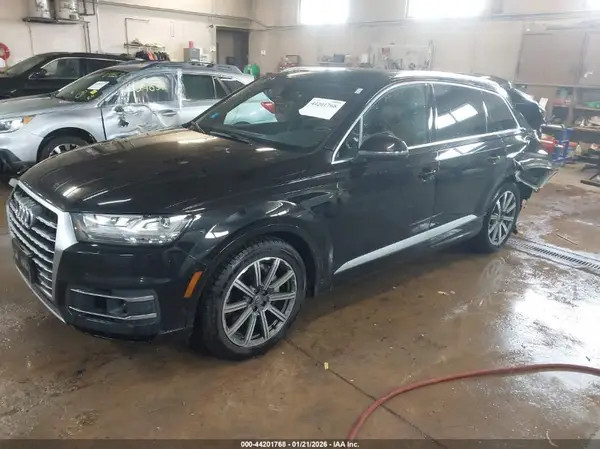 WA1LAAF77KD048850 2019 AUDI Q7 - Image 2
