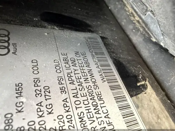 WA1LAAF78HD002369 2017 AUDI Q7 - Image 8