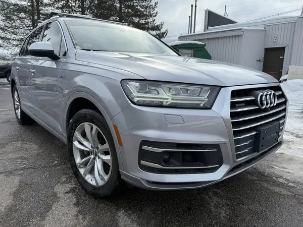 WA1LAAF78HD005255 2017 AUDI Q7 - Image 1