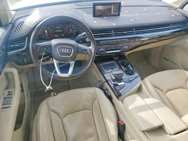 WA1LAAF78HD008138 2017 AUDI Q7 - Image 8