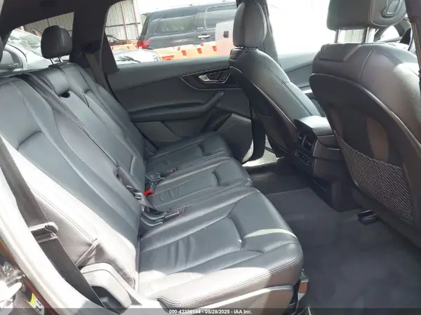 WA1LAAF78HD009855 2017 AUDI Q7 - Image 8