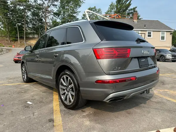 WA1LAAF78HD012576 2017 AUDI Q7 - Image 2