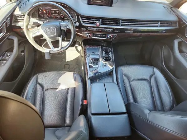 WA1LAAF78HD014117 2017 AUDI Q7 - Image 8