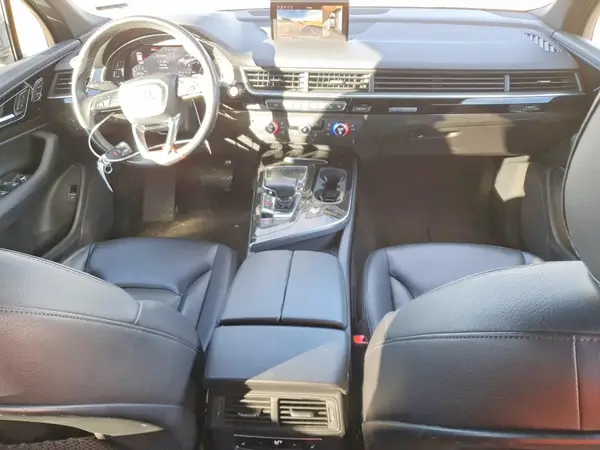 WA1LAAF78HD017843 2017 AUDI Q7 - Image 8