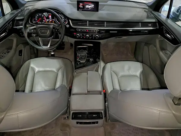 WA1LAAF78HD020306 2017 AUDI Q7 - Image 8