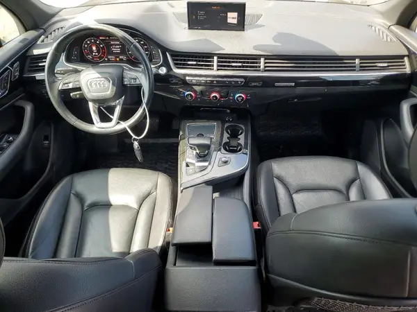 WA1LAAF78HD021049 2017 AUDI Q7 - Image 8