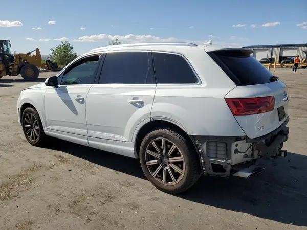 WA1LAAF78HD021472 2017 AUDI Q7 - Image 2
