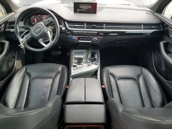WA1LAAF78HD021536 2017 AUDI Q7 - Image 8