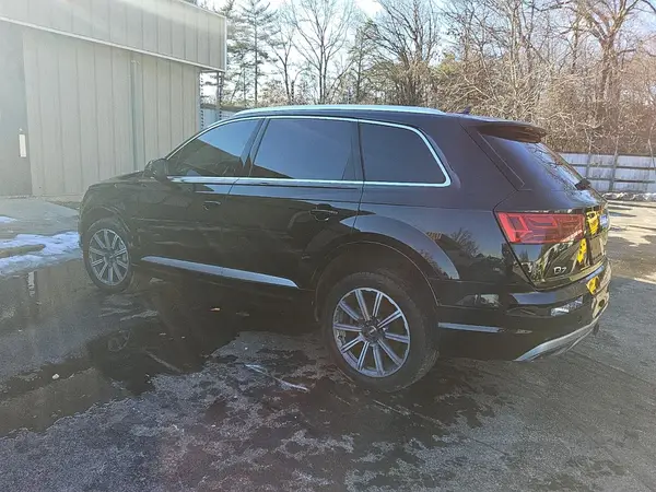 WA1LAAF78HD021732 2017 AUDI Q7 - Image 2