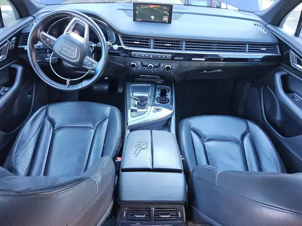 WA1LAAF78HD021732 2017 AUDI Q7 - Image 8