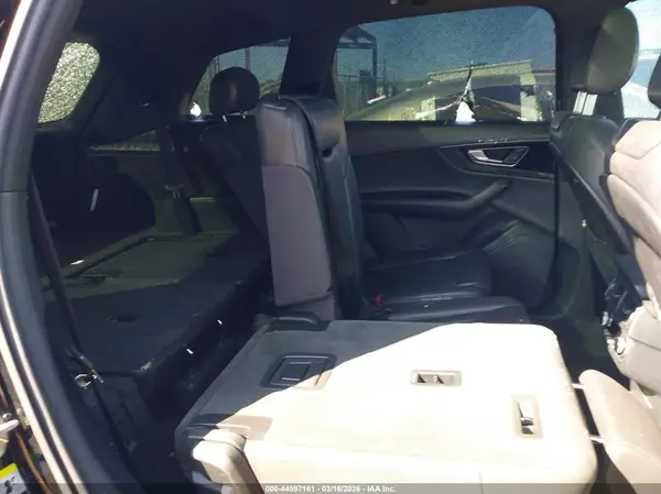 WA1LAAF78HD021973 2017 AUDI Q7 - Image 8