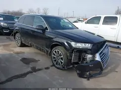 WA1LAAF78HD023044 2017 AUDI Q7