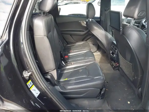 WA1LAAF78HD023044 2017 AUDI Q7 - Image 8