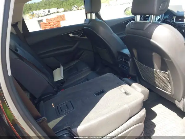 WA1LAAF78HD023836 2017 AUDI Q7 - Image 8