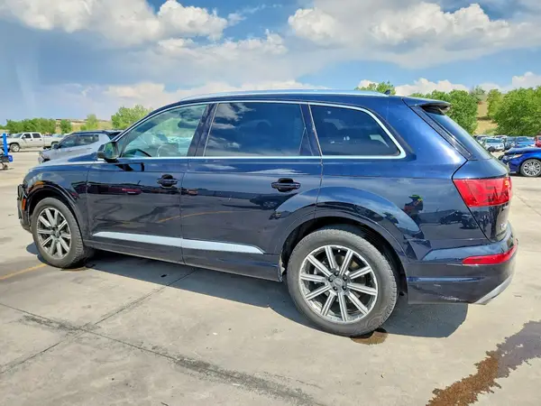 WA1LAAF78HD025442 2017 AUDI Q7 - Image 2