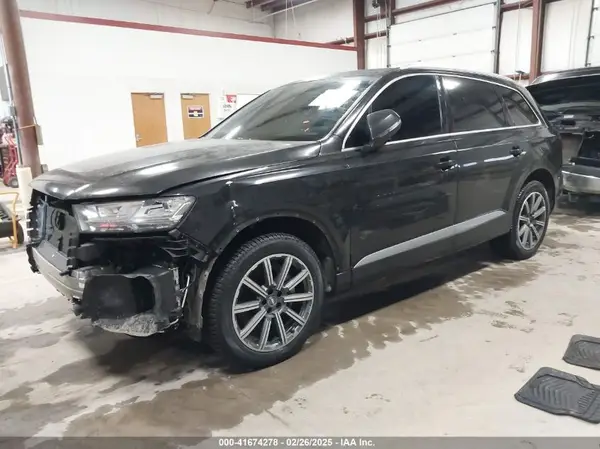 WA1LAAF78HD026784 2017 AUDI Q7 - Image 2