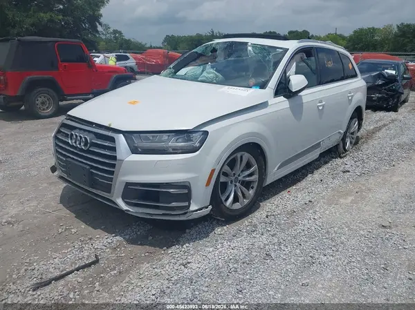WA1LAAF78HD027420 2017 AUDI Q7 - Image 2