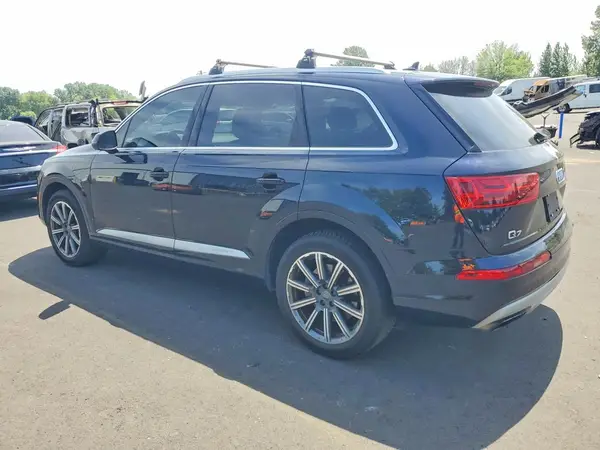 WA1LAAF78HD032696 2017 AUDI Q7 - Image 2