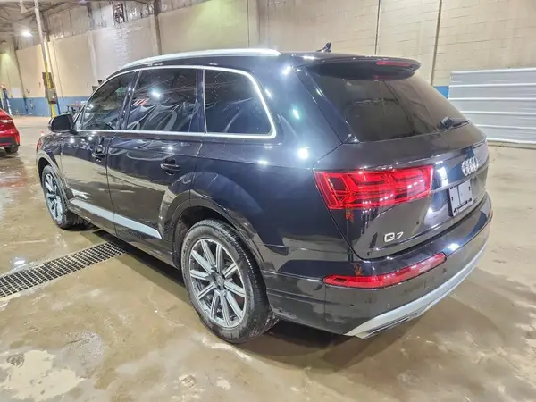 WA1LAAF78HD035274 2017 AUDI Q7 - Image 2