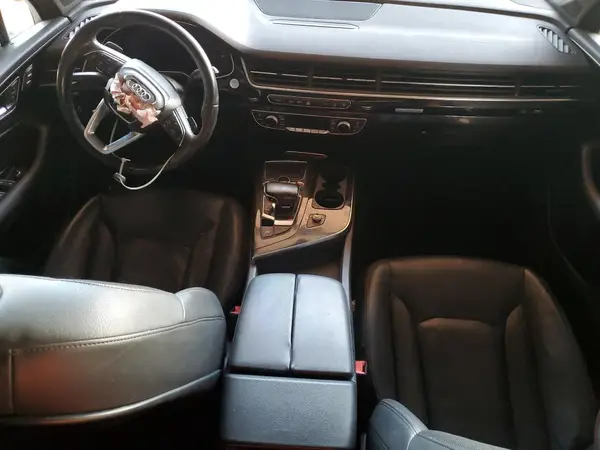 WA1LAAF78HD035761 2017 AUDI Q7 - Image 8