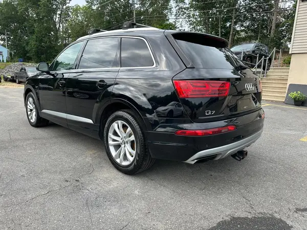 WA1LAAF78HD040460 2017 AUDI Q7 - Image 2