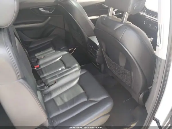 WA1LAAF78HD042872 2017 AUDI Q7 - Image 8