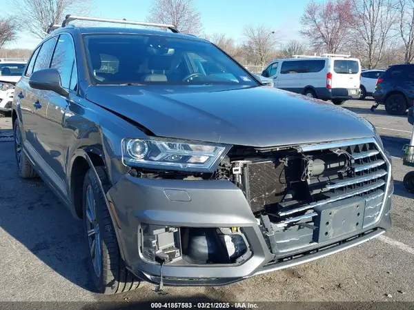 WA1LAAF78HD050275 2017 AUDI Q7 - Image 1