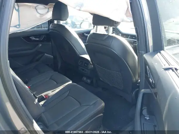 WA1LAAF78HD050275 2017 AUDI Q7 - Image 8