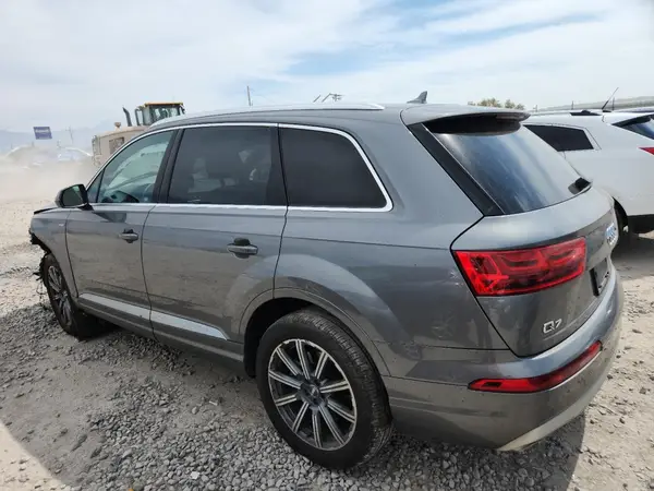 WA1LAAF78HD051149 2017 AUDI Q7 - Image 2