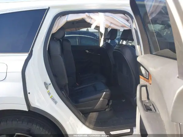 WA1LAAF78HD057937 2017 AUDI Q7 - Image 8