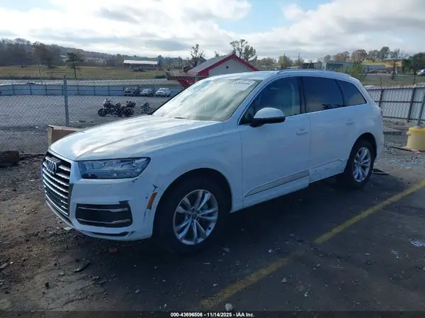 WA1LAAF78HD058361 2017 AUDI Q7 - Image 2
