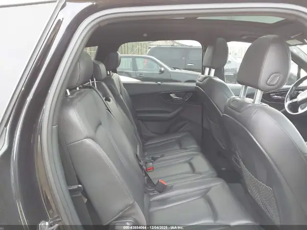 WA1LAAF78JD013393 2018 AUDI Q7 - Image 8