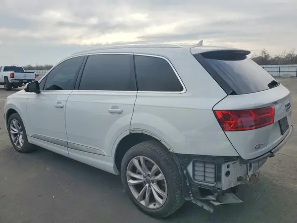 WA1LAAF78JD015547 2018 AUDI Q7 - Image 2