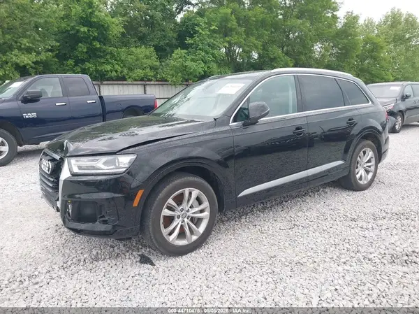 WA1LAAF78JD032977 2018 AUDI Q7 - Image 2