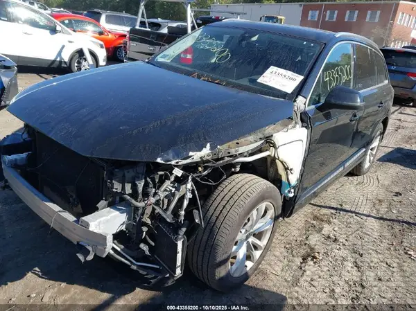 WA1LAAF78JD035393 2018 AUDI Q7 - Image 2