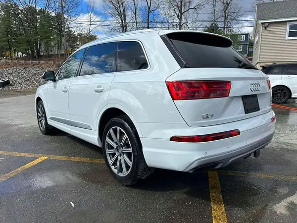 WA1LAAF78JD045051 2018 AUDI Q7 - Image 2