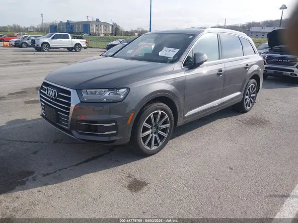 WA1LAAF78KD000905 2019 AUDI Q7 - Image 2
