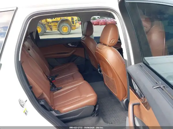 WA1LAAF78KD002413 2019 AUDI Q7 - Image 8