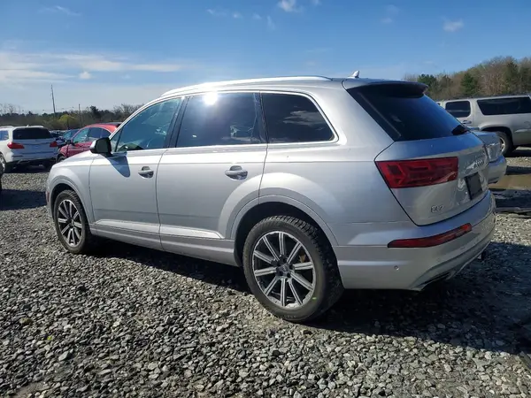 WA1LAAF78KD008597 2019 AUDI Q7 - Image 2