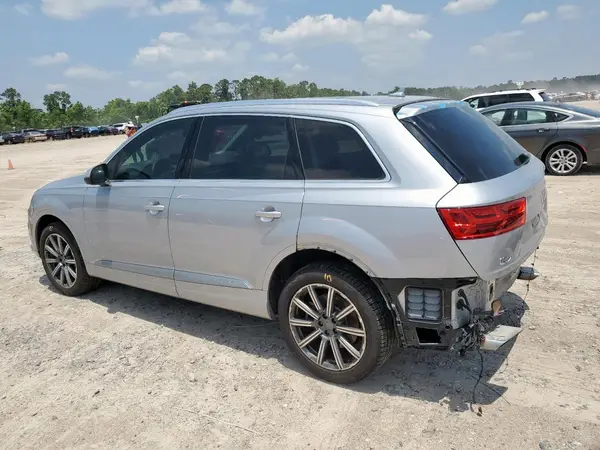 WA1LAAF78KD010012 2019 AUDI Q7 - Image 2