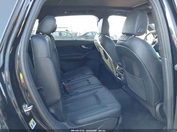 WA1LAAF78KD013573 2019 AUDI Q7 - Image 8