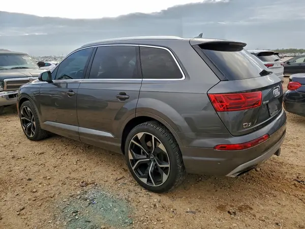 WA1LAAF78KD018806 2019 AUDI Q7 - Image 2